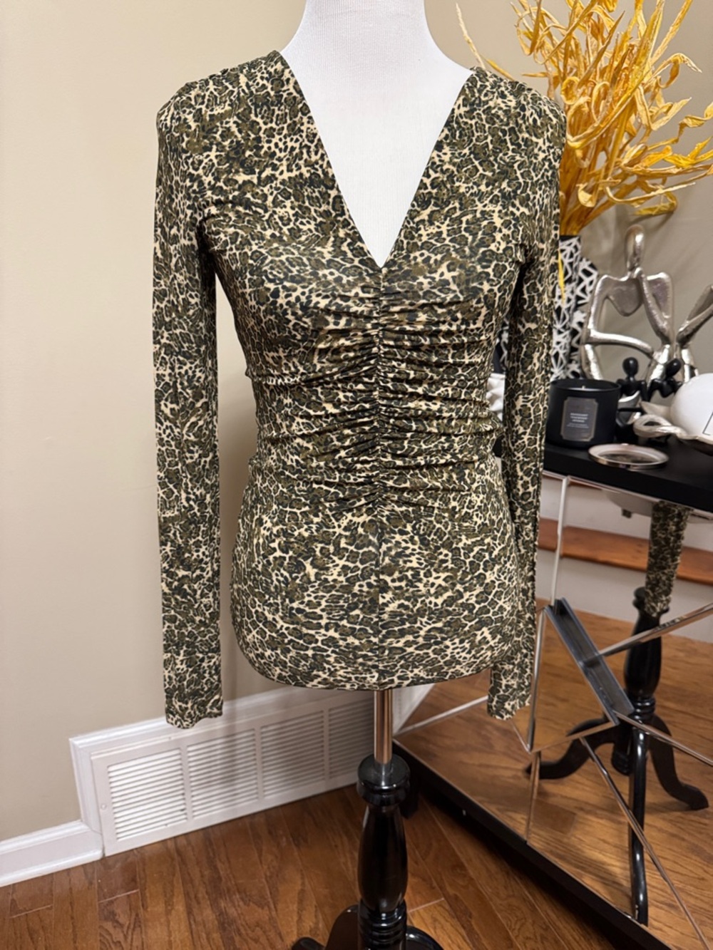 Isabel Marant Women’s Leopard Ruched Long Sleeve Blouse Size EU36 pre-owned